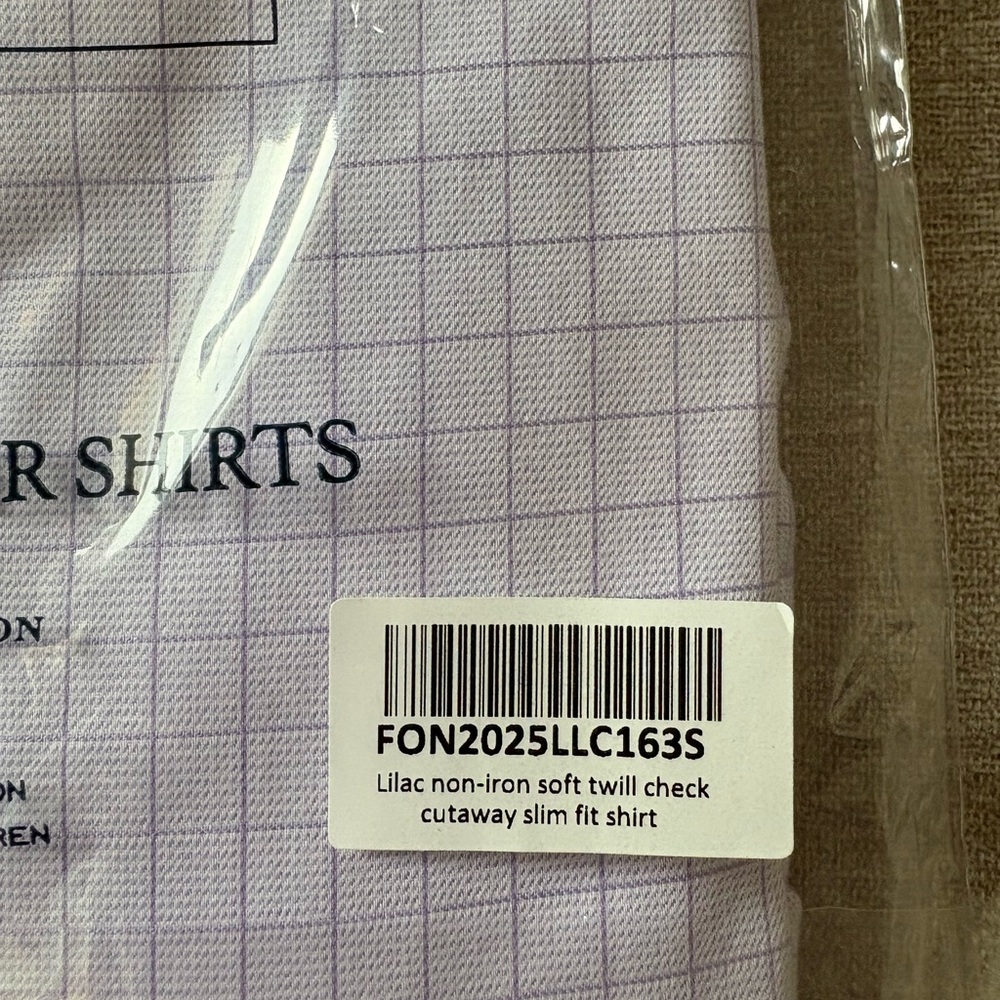 Charles Tyrwhitt Men's Lilac non iron soft twill check cutaway slim fit shirt - Picture 4 of 4